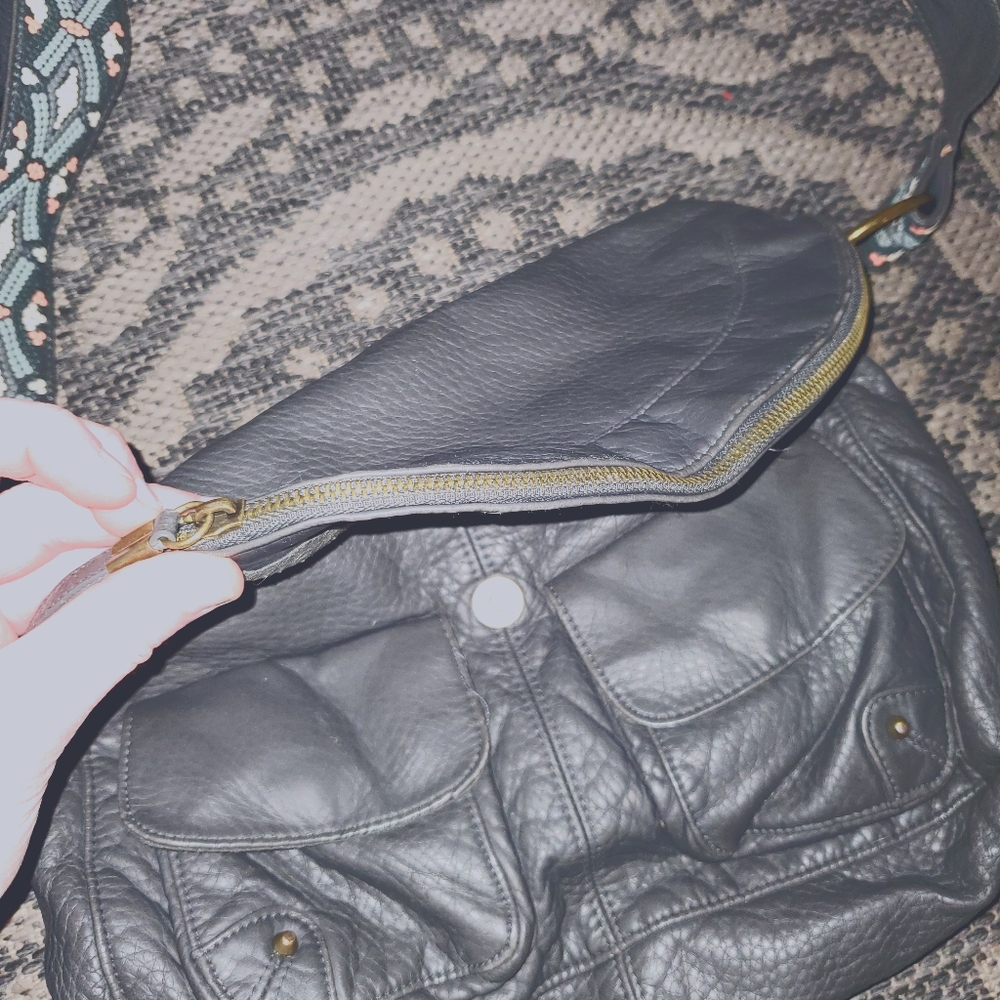 Yonkers cross body purse